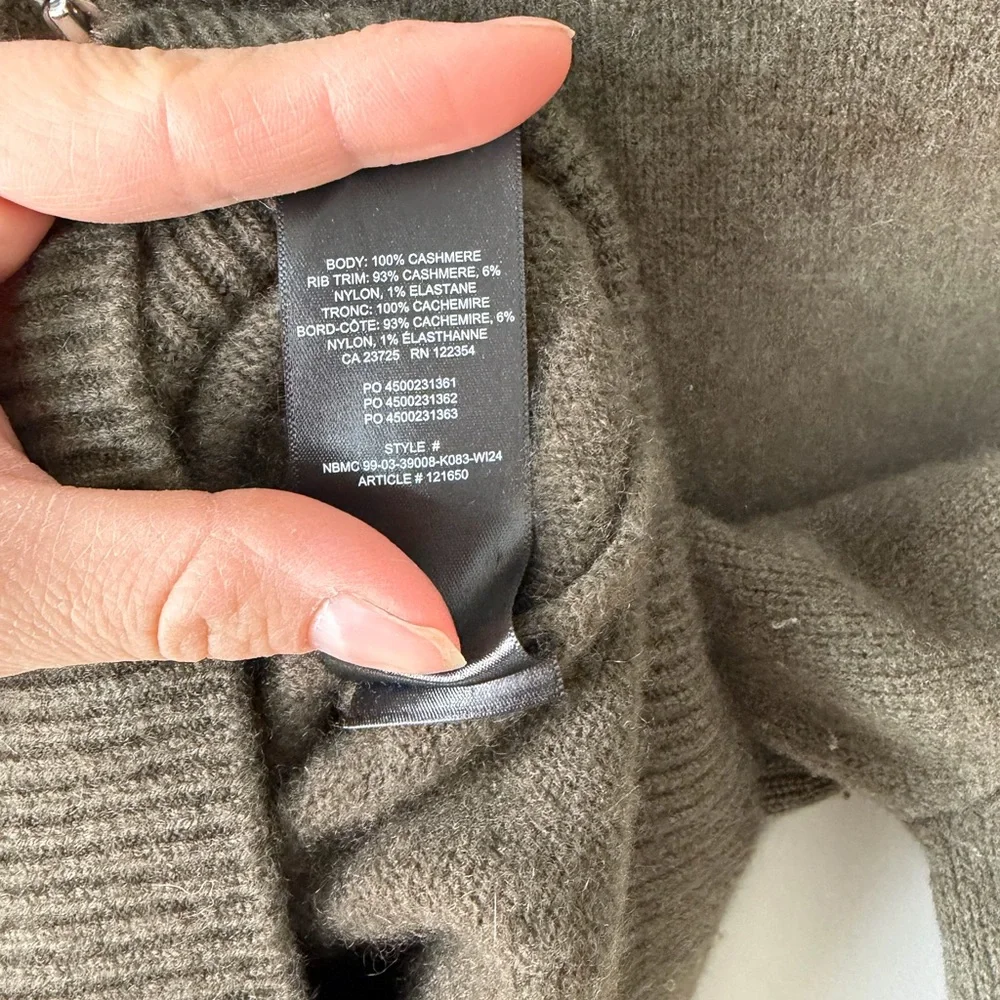 Aritzia Essential Zip Up Cashmere Sweater M - Picture 4 of 4